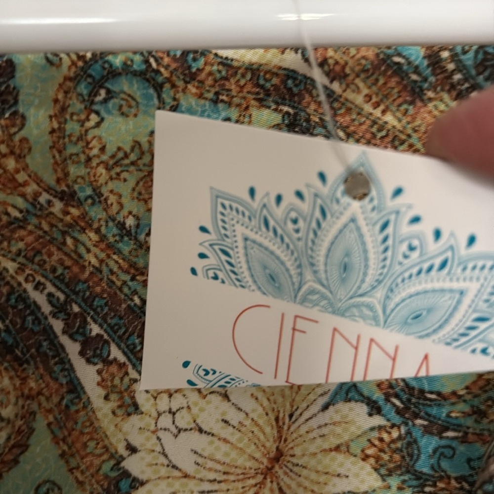 Cienna Floral Long Sleeve Dress - Picture 3 of 7